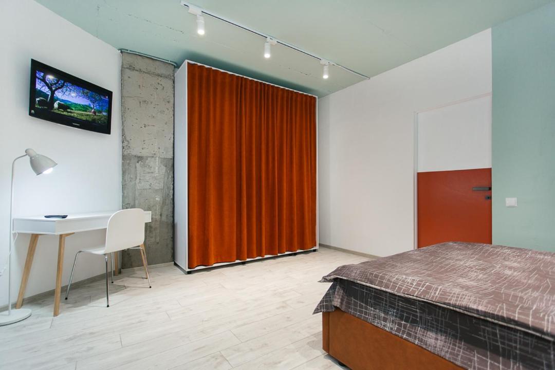 Vip Apartmen Loft Sumy Bagian luar foto